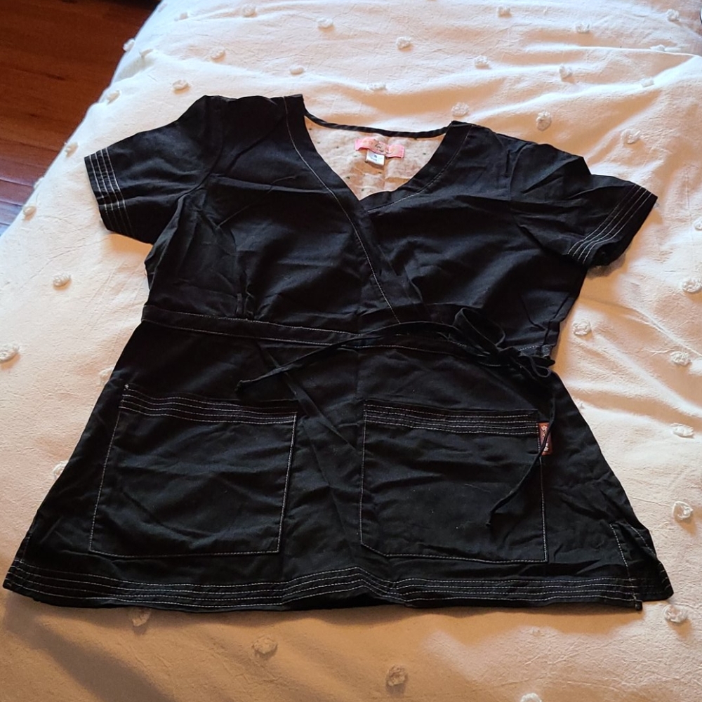 Koi scrub top